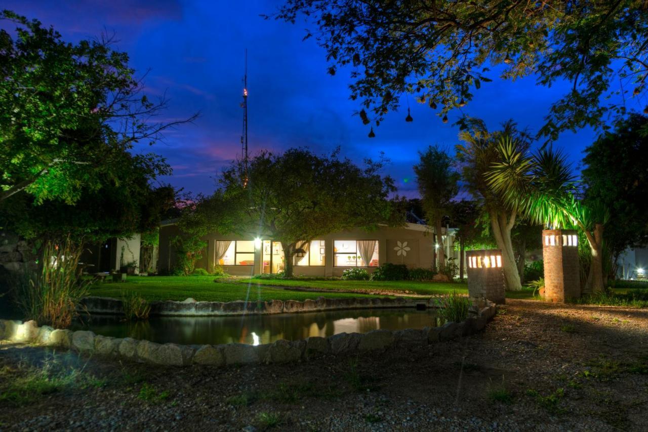 Khoi-Khoi Guesthouse Otavi Екстериор снимка